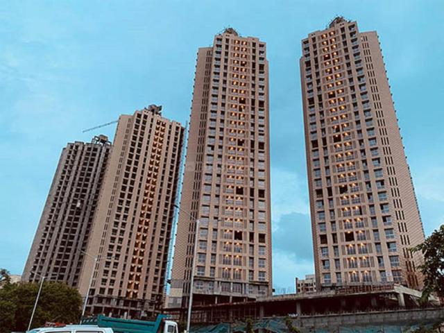 3 BHK Apartment in Hiranandani Estate for resale Thane. The reference number is 19407074