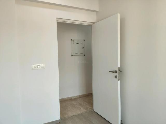 3 BHK Apartment in Hiranandani Estate for resale Thane. The reference number is 19494264