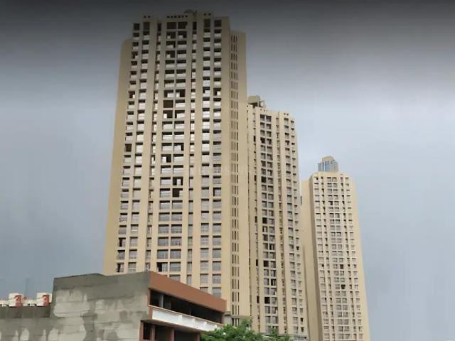 3 BHK Apartment in Hiranandani Estate for resale Thane. The reference number is 19686480