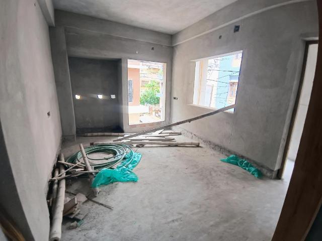3 BHK Apartment in Hussainpur for resale Kolkata. The reference number is 17691573