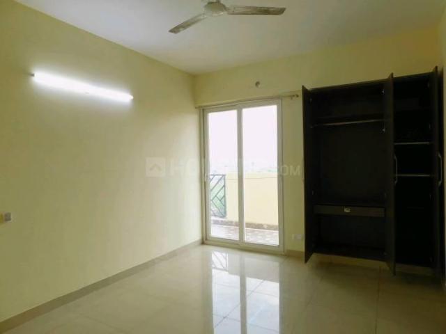 3 BHK Apartment in Indirapuram for rent Ghaziabad. The reference number is 16564933