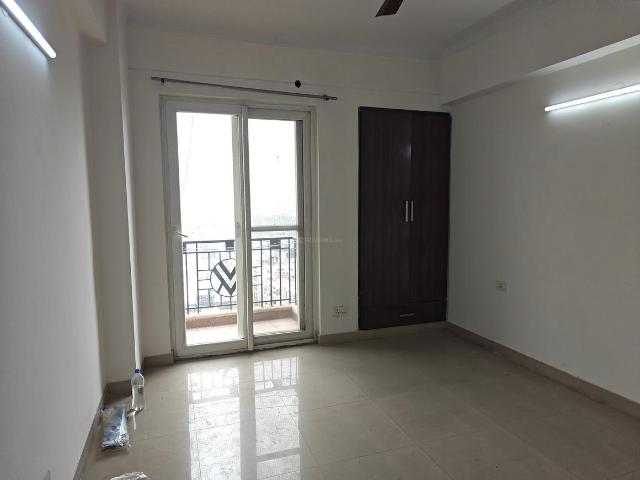 3 BHK Apartment in Indirapuram for rent Ghaziabad. The reference number is 19770755