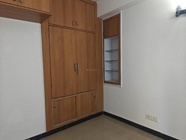 3 BHK Apartment in Indirapuram for rent Ghaziabad. The reference number is 19810048