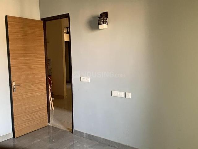 3 BHK Apartment in Indirapuram for rent Ghaziabad. The reference number is 19921743