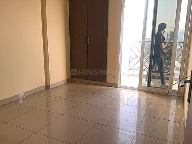 3 BHK Apartment in Indirapuram for rent Ghaziabad. The reference number is 19958774