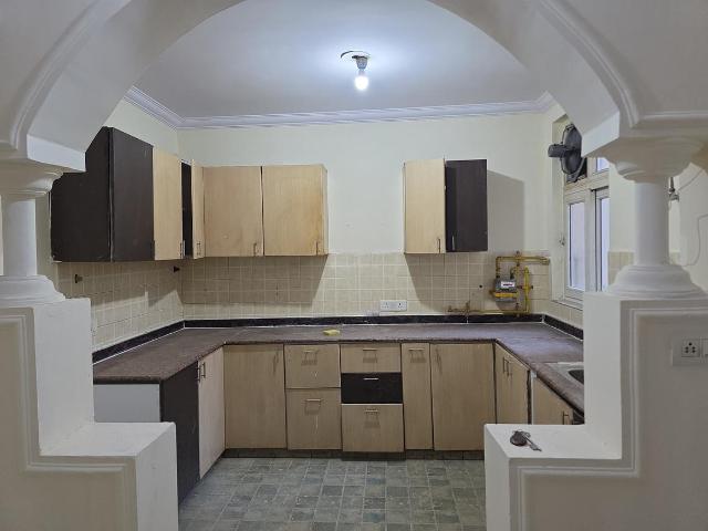 3 BHK Apartment in Indirapuram for rent Ghaziabad. The reference number is 20531473