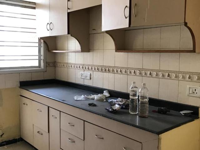 3 BHK Apartment in Indirapuram for rent Ghaziabad. The reference number is 20595447