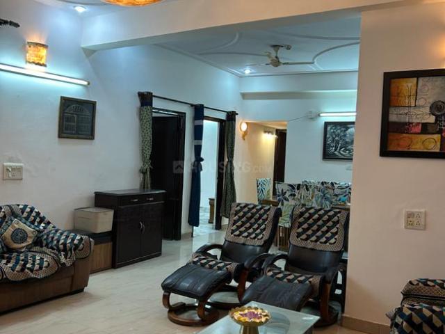 3 BHK Apartment in Indirapuram for rent Ghaziabad. The reference number is 20653799