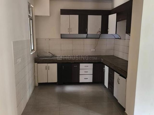 3 BHK Apartment in Indirapuram for rent Ghaziabad. The reference number is 20717804