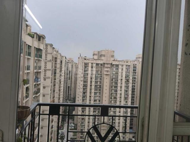 3 BHK Apartment in Indirapuram for rent Ghaziabad. The reference number is 20712754