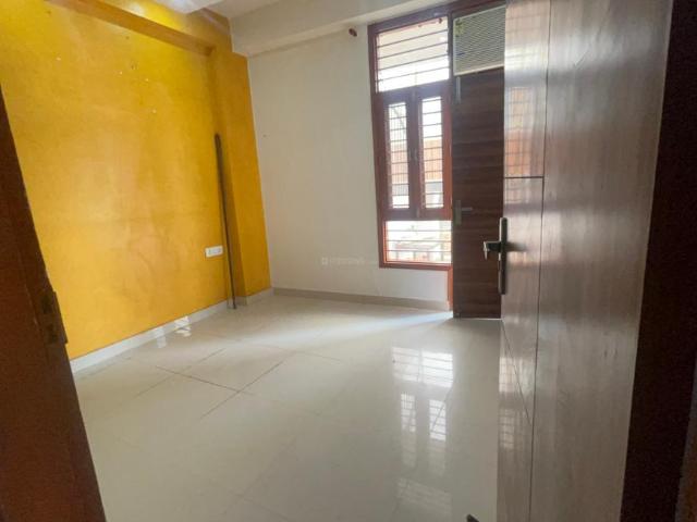 3 BHK Apartment in Indirapuram for rent Ghaziabad. The reference number is 20803044