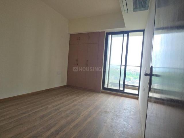 3 BHK Apartment in Indirapuram for rent Ghaziabad. The reference number is 21058193