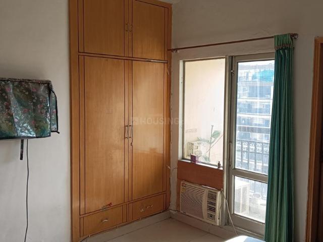 3 BHK Apartment in Indirapuram for rent Ghaziabad. The reference number is 21069704