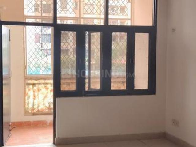 3 BHK Apartment in Indirapuram for rent Ghaziabad. The reference number is 21060430