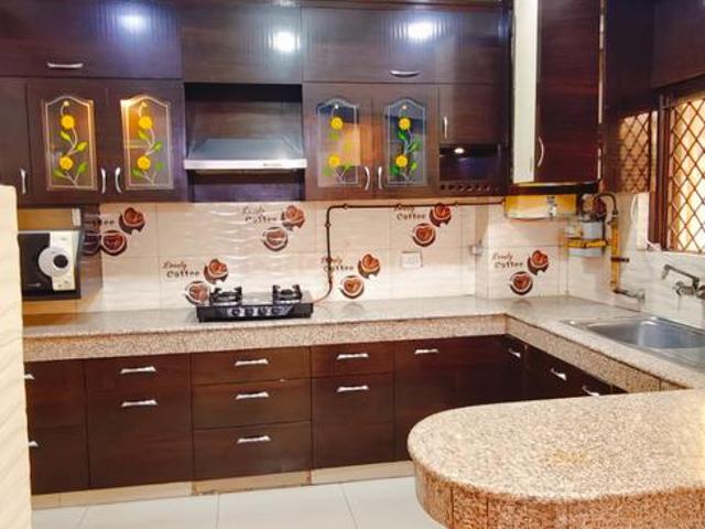 3 BHK Apartment in Indirapuram for rent Ghaziabad. The reference number is 21116593