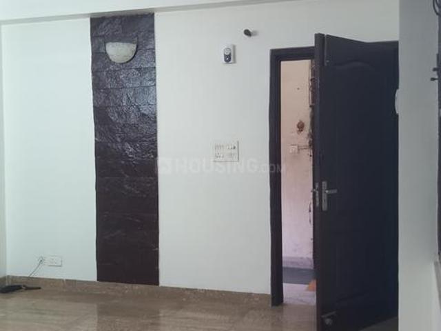 3 BHK Apartment in Indirapuram for rent Ghaziabad. The reference number is 21126057