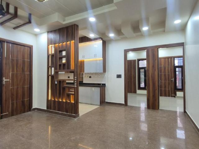3 BHK Apartment in Indirapuram for rent Ghaziabad. The reference number is 21129465