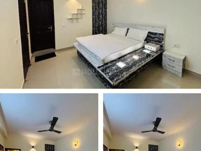 3 BHK Apartment in Indirapuram for rent Ghaziabad. The reference number is 21136136