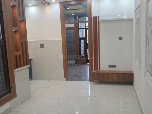 3 BHK Apartment in Indirapuram for rent Ghaziabad. The reference number is 21169078
