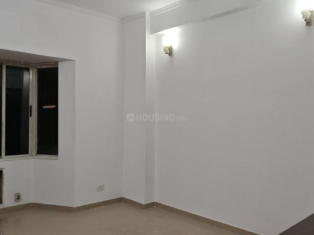3 BHK Apartment in Indirapuram for rent Ghaziabad. The reference number is 21174939