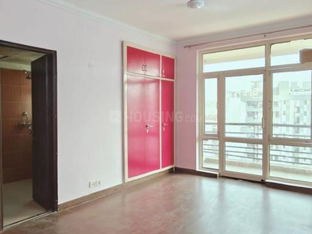 3 BHK Apartment in Indirapuram for rent Ghaziabad. The reference number is 21177305