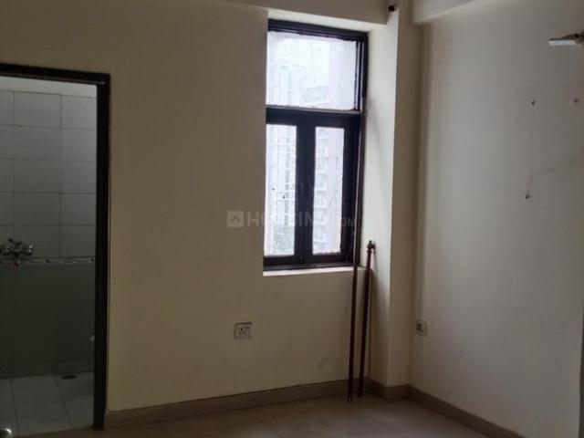 3 BHK Apartment in Indirapuram for rent Ghaziabad. The reference number is 21193049
