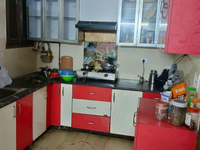 3 BHK Apartment in Indirapuram for rent Ghaziabad. The reference number is 21300391