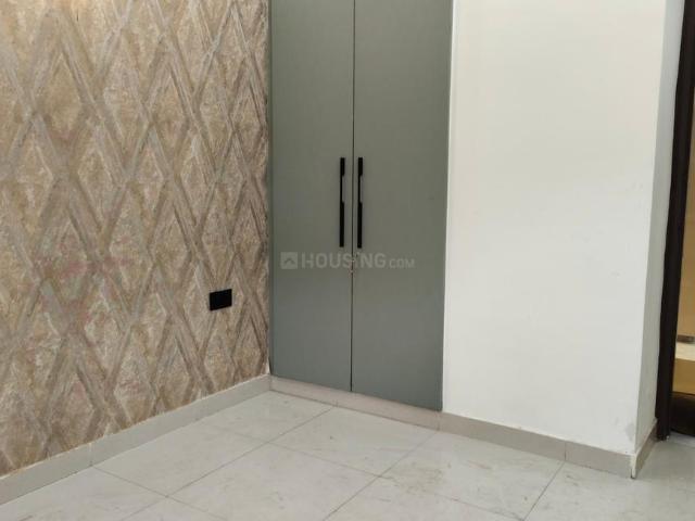 3 BHK Apartment in Indirapuram for rent Ghaziabad. The reference number is 21335561