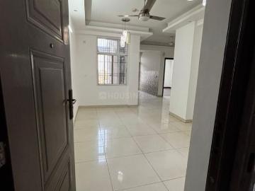 3 BHK Apartment in Indirapuram for resale Ghaziabad. The reference number is 19565086