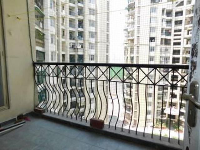 3 BHK Apartment in Indirapuram for resale Ghaziabad. The reference number is 20502027