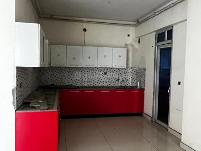 3 BHK Apartment in Indirapuram for resale Ghaziabad. The reference number is 20086416