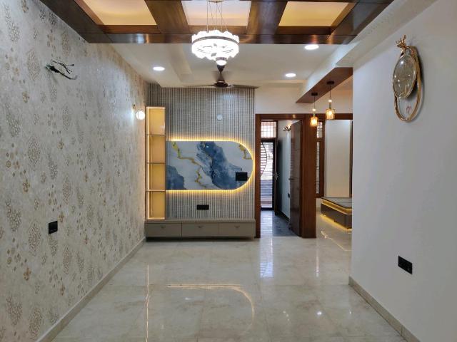 3 BHK Apartment in Indirapuram for resale Ghaziabad. The reference number is 20216491