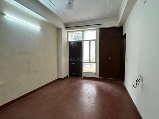3 BHK Apartment in Indirapuram for resale Ghaziabad. The reference number is 21010208