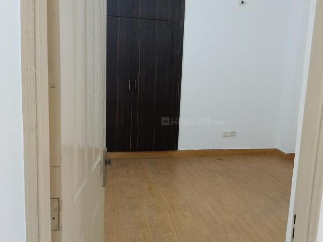 3 BHK Apartment in Indirapuram for resale Ghaziabad. The reference number is 21067932