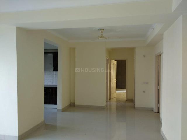 3 BHK Apartment in Indirapuram for resale Ghaziabad. The reference number is 21076126