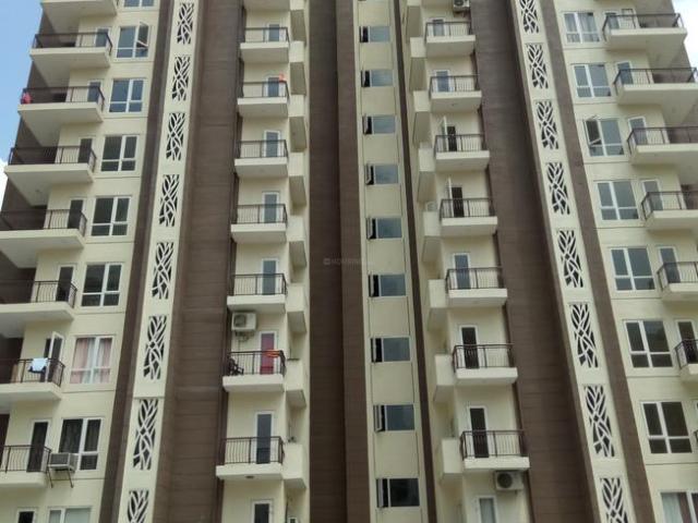 3 BHK Apartment in Indirapuram for resale Ghaziabad. The reference number is 21146630