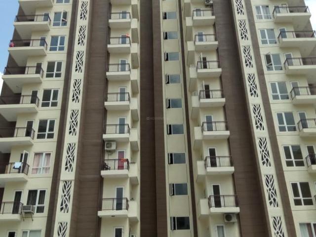 3 BHK Apartment in Indirapuram for resale Ghaziabad. The reference number is 21322399