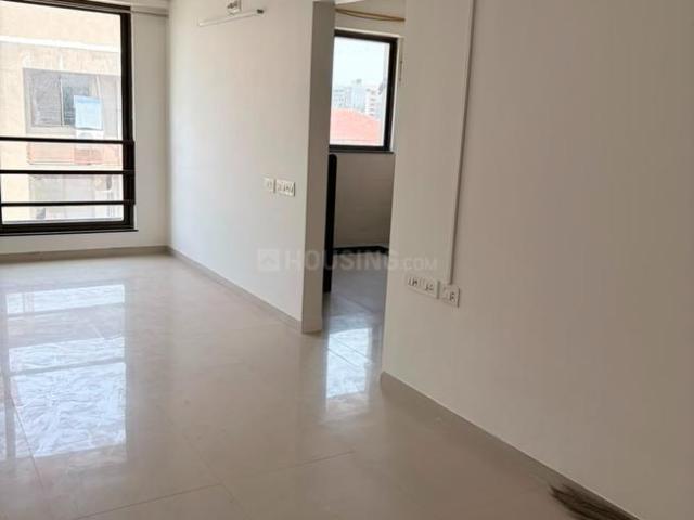 3 BHK Apartment in Jodhpur for resale Ahmedabad. The reference number is 20636558