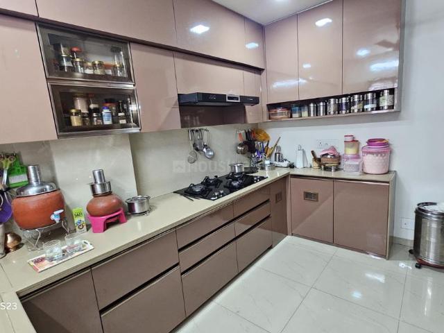 3 BHK Apartment in Jodhpur for resale Ahmedabad. The reference number is 21304943