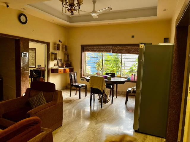 3 BHK Apartment in Jodhpur Park for resale Kolkata. The reference number is 20101600