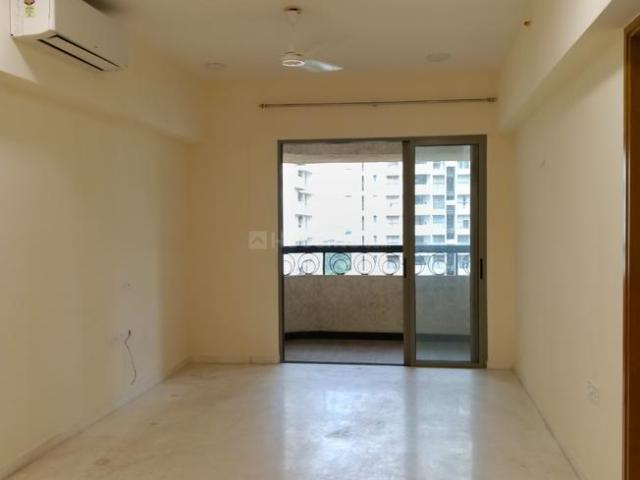 3 BHK Apartment in Jogeshwari West for rent Mumbai. The reference number is 20989087