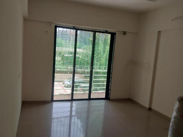 3 BHK Apartment in Jogeshwari East for rent Mumbai. The reference number is 21028427