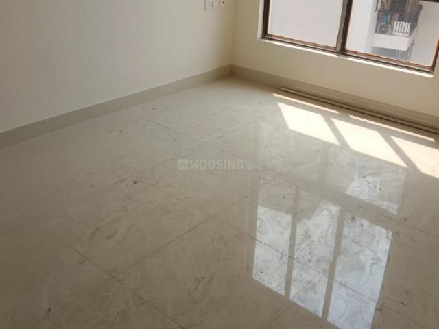 3 BHK Apartment in Joka for rent Kolkata. The reference number is 18247195
