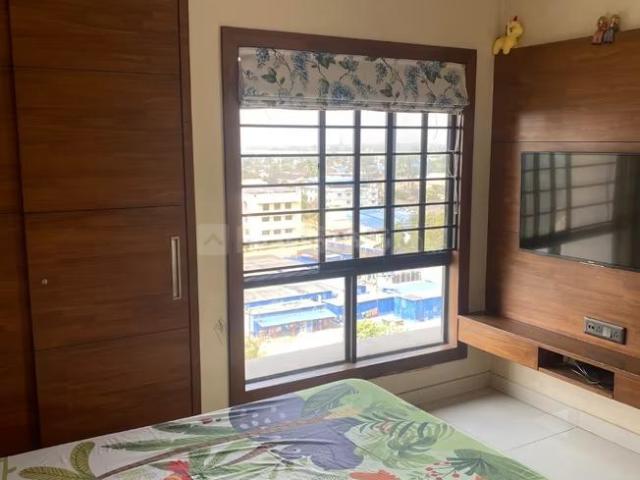3 BHK Apartment in Joka for resale Kolkata. The reference number is 18169981