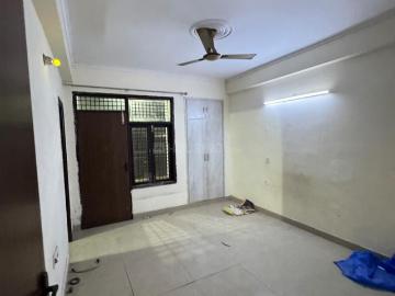 3 BHK Apartment in Jawahar Nagar for rent New Delhi. The reference number is 16181804