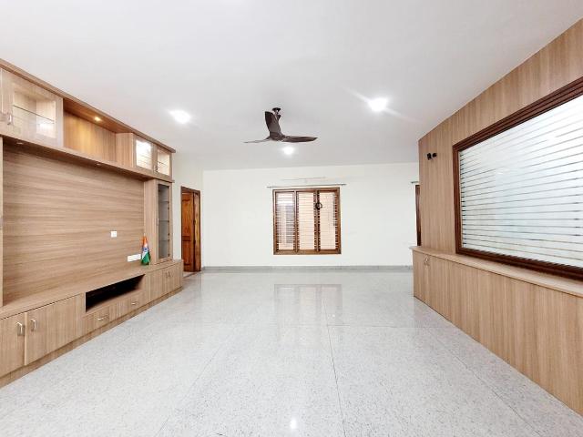 3 BHK Apartment in Jayanagar for rent Bengaluru. The reference number is 21226462