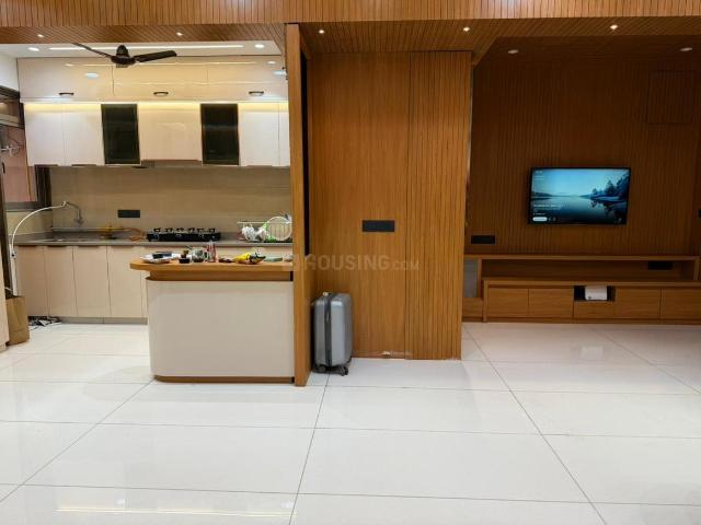 3 BHK Apartment in Jagatpur for rent Ahmedabad. The reference number is 20846817