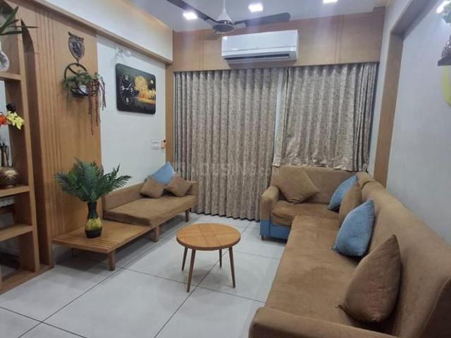 3 BHK Apartment in Jagatpur for resale Ahmedabad. The reference number is 20443008