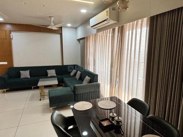 3 BHK Apartment in Jagatpur for resale Ahmedabad. The reference number is 20742958