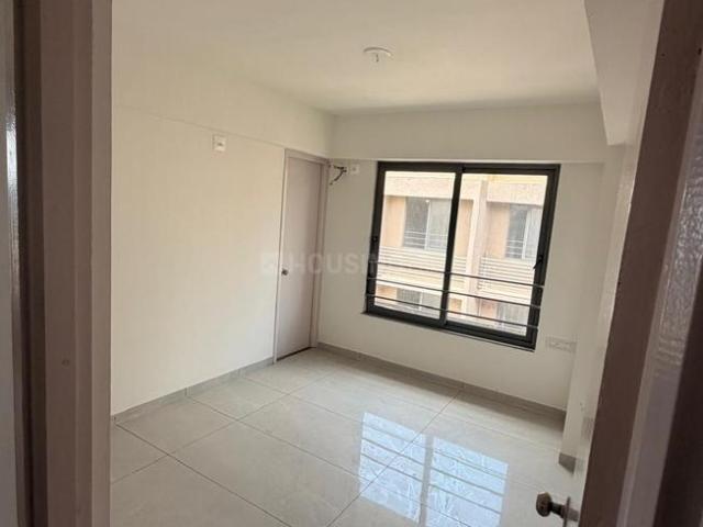 3 BHK Apartment in Jagatpur for resale Ahmedabad. The reference number is 21203810